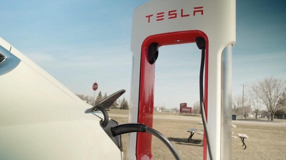 Что будет с батарей Tesla после пробега 610 000 км