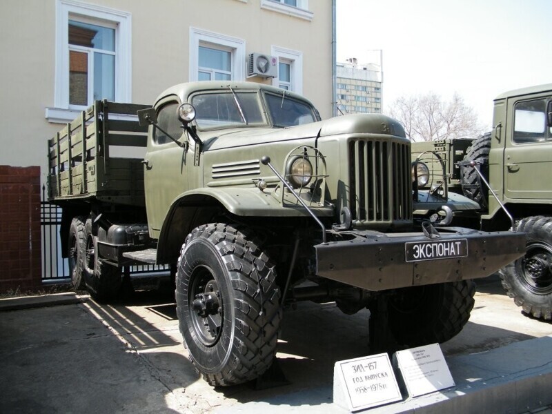 3. ЗИЛ-157