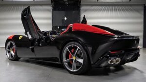 Ferrari Monza SP2 — не самое подходящее транспортное средство для дождливой погоды