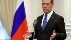 25 русских царей, императоров, руководителей, президентов, выстроенных по росту