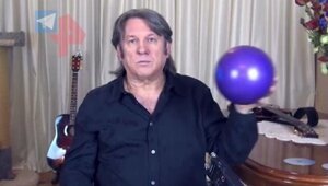 Юрий Лоза с помощью мячика и реки Волги ставит мат сторонникам круглой Земли