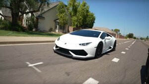 Покупка Lamborghini за однодолларовые купюры: процесс оказался очень сложным