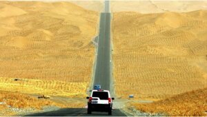 Зачем Китай проложил огромное шоссе через пустыню