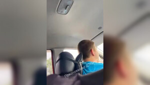 В Петербурге таксист устроил истерику из-за заказа