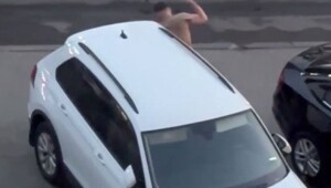 В Екатеринбурге требовавший вежливости пассажир избил таксиста