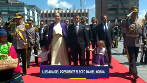 Новый президент Эквадора вышел на инаугурацию под советский марш