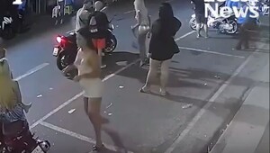 Группа леди-боев избила мужчину в Таиланде