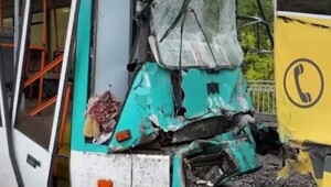 23-летняя водитель трамвая, у которого отказали тормоза в Кемерово, несколько раз жаловалась на его состояние