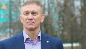 Ревнивый муж массажистки написал заявление об изнасиловании на сенатора от Курской области