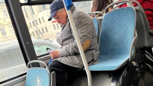 Место у окошка: после освобождения из колонии, Михаил Ефремов передвигается только на общественном транспорте