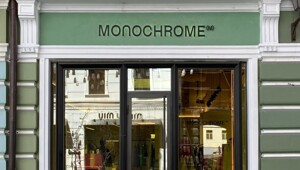 "Вы перешли черту": россияне призвали к бойкоту сеть магазинов Monochrome после их поста о Параде Победы