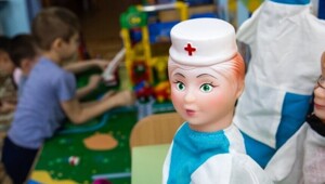 В Госдуме предложили запретить принимать детей мигрантов в государственные детсады