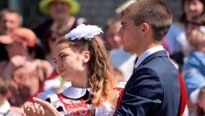 Без Меладзе и ресторанов: в Беларуси - новые правила проведения последнего звонка и школьного выпускного
