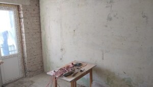 Целый год делал ремонт в квартире