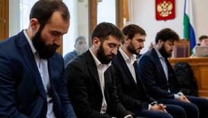 Четверых дагестанцев, станцевавших лезгинку у Вечного Огня в Ставропольском крае, осудили и приговорили к реальным срокам