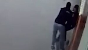 Подростка с почти двумя миллионами рублей ограбили в Новосибирске
