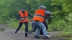 Переодетые в дворников сотрудники ФСБ задержали готовившего теракт приезжего из Средней Азии