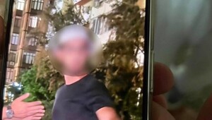 "Эй ты, нормально одевайся!": в Дагестане мужчина напал на женщину и её мать из-за наряда