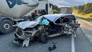 Авария на трассе под Златоустом: столкнулись три автомобиля
