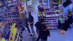 В Москве в магазине покупатели решили использовать в качестве способа оплаты угрозы и стрельбу из пистолета