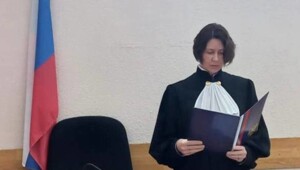 На Урале подросток, сломавший ради хайпа рёбра однокласснице, получил условный срок