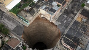 20 фото, демонстрирующих яростную эстетику катастроф и стихийных бедствий