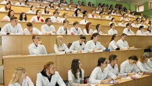 Госдума поддержала законопроект об обязательной трёхлетней отработке для выпускников медвузов