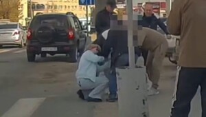 Сотрудник МЧС спас маленькую девочку, подавившуюся конфетой