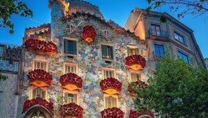 20 мест нашей планеты, напоминающих иллюстрации к сказкам, в существование которых невозможно поверить