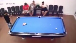 Нападение на посетителей бильярдной в Эквадоре