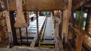 Машина времени: лесопилка XIX века, которая всё ещё работает на воде