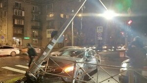 ДТП в Санкт-Петербурге "Даже столб нагнулся посмотреть"