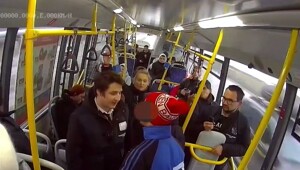 Нападение на контролеров в казанском автобусе