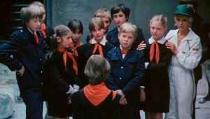 — Вообще–то никто никуда не полетит, — заявила Алиса. (альтернативная версия)⁠