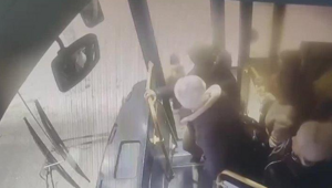 Водитель автобуса спасла дошкольника, потерявшегося в метель