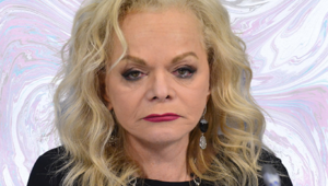 Ларисе Долиной начали отказывать в выступлениях