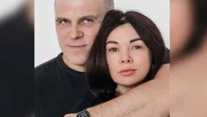 "Просто идите с моей страницы": жена депутата из Новосибирска выложила пляжные фото и обматерила критикующих