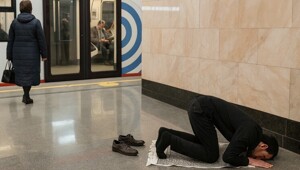 Глава СПЧ Фадеев назвал провокацией проведение намазов в метро