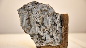 Коллекция изразцов с символом русских царей - двуглавым орлом