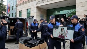 "Албанский ИИ-министр Диэлла арестована за взятки"