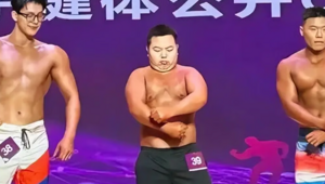 Админ спортзала вышел к бодибилдерам с животом наперевес и стал главной звездой сезона