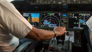 Пилот American Airlines поделился скриншотом зарплаты — у всех  отвисла челюсть