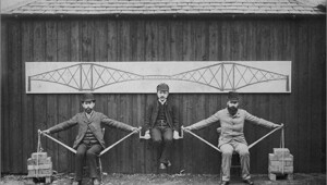 Мост из рук и кирпичей: как три инженера в котелках наглядно объяснили принцип консоли