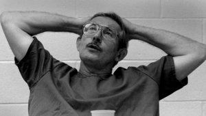 Умер Олдрич Эймс, сотрудник ЦРУ и советский агент, отбывавший пожизненный срок