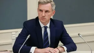 Хочу сказать большое спасибо  губернатору Смоленской области Василию Николаевичу Анохину за работу в городе организованную по уборке снега