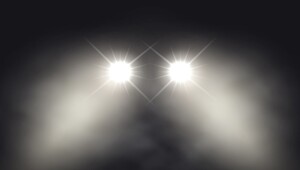 Водителей хотят лишать прав за ксеноновые фары и мигающие стоп-сигналы