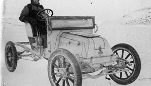 Первый автомобиль в Антарктиде