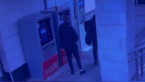 Мужчина скончался после избиения в переходе станции метро