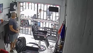 Полицейский обезвредил грабителя в Бразилии