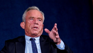 Министр с туалетным прошлым: Роберт Кеннеди-младший шокировал врачей своей биографией